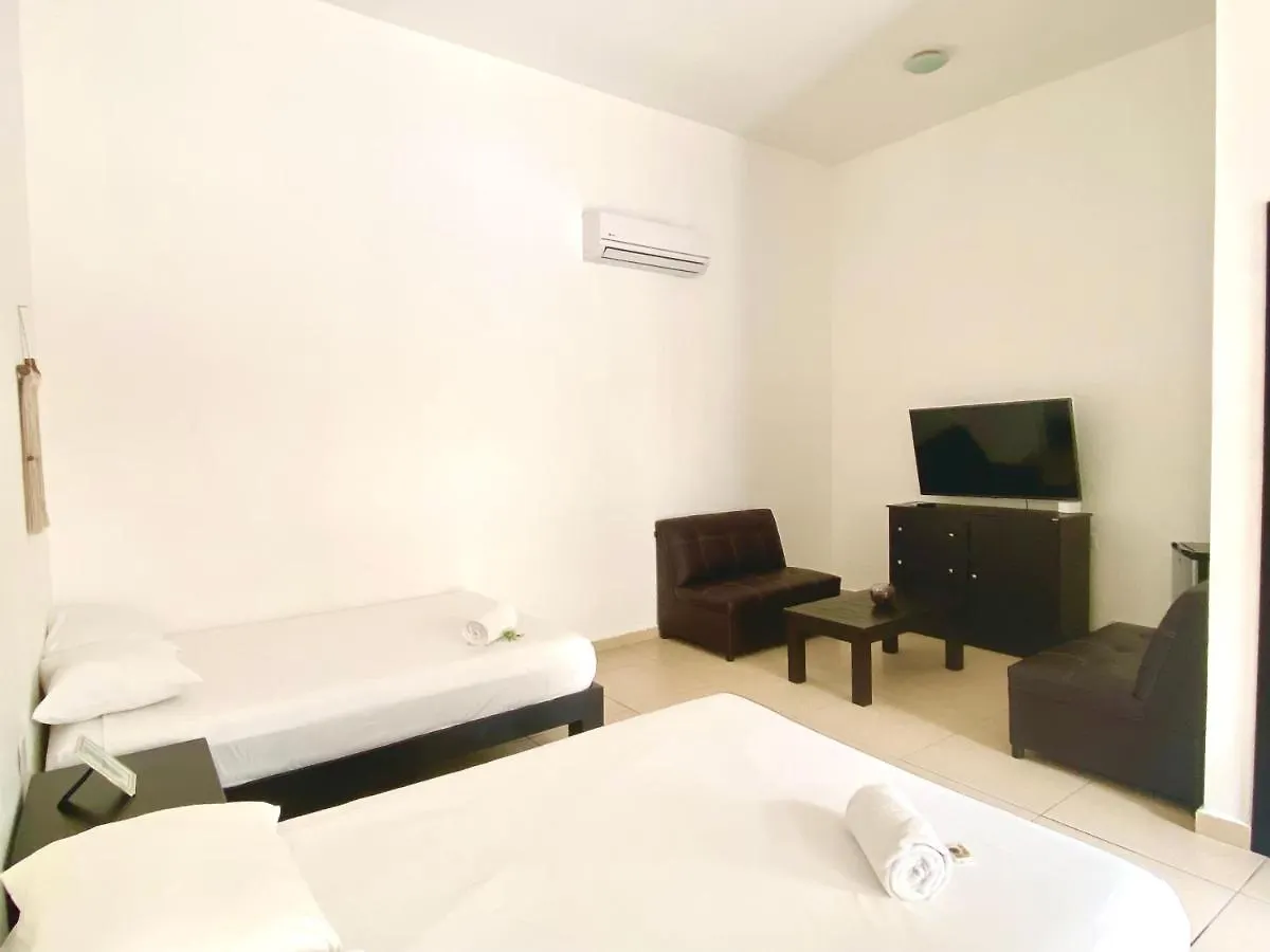We Playa Hotel Playa del Carmen 0*,  Mexico