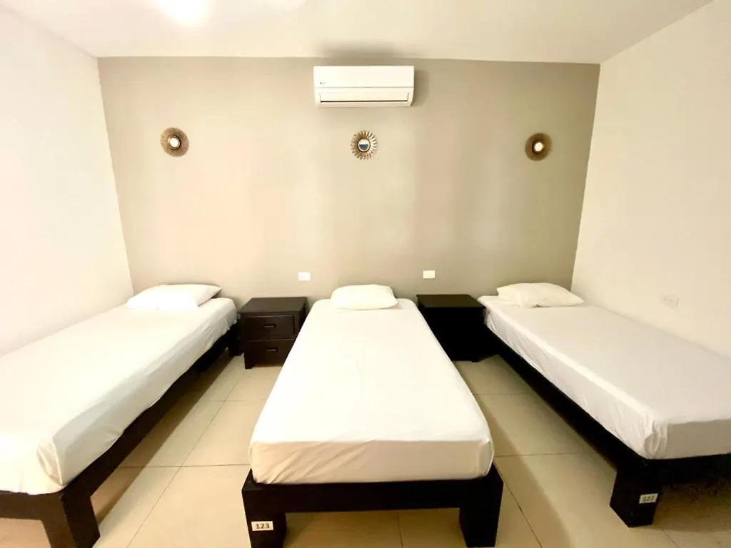 We Playa Hotel Playa del Carmen Hostel